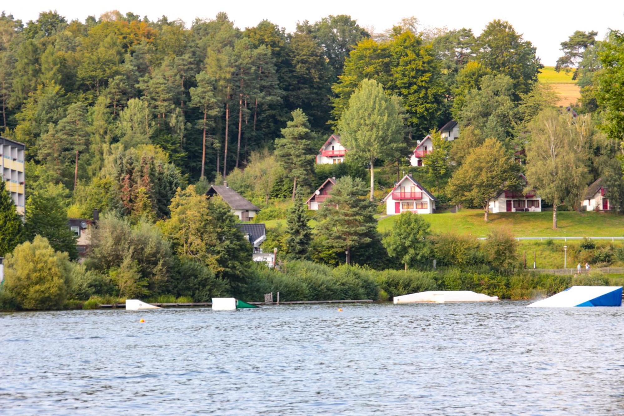 Fh "Baeren Ecke" Am See Im Hessischen Bergland Kirchheim  Exteriör bild